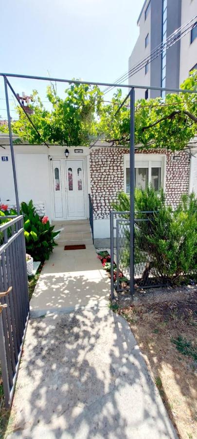 Apartments Radulovic Sutomore Exterior photo